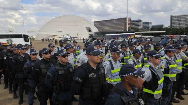 GDF adia promoção de policiais militares e bombeiros