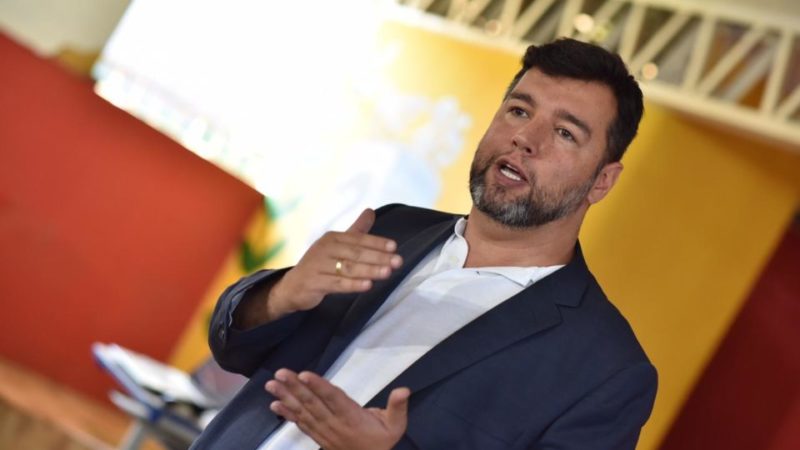 Rafael Parente é exonerado da Secretaria de Educação. Assume João Pedro Ferraz