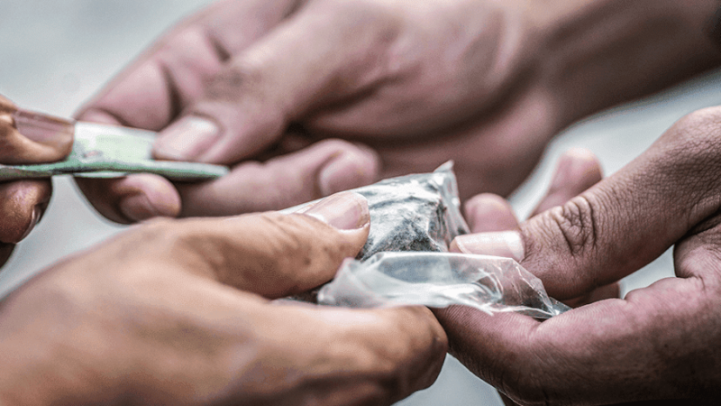 PMDF estoura “boca de fumo” no Gama