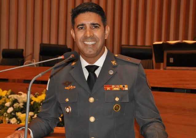 Deputado Roosevelt Vilela faz cobranças em relação a atitudes do Comandante do 25  GBM
