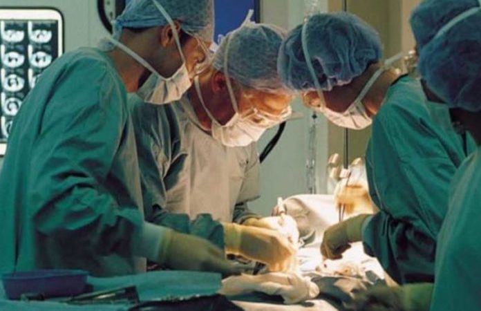 Pulmão é reconstruído em 3D e robô ajuda a fazer cirurgia revolucionária