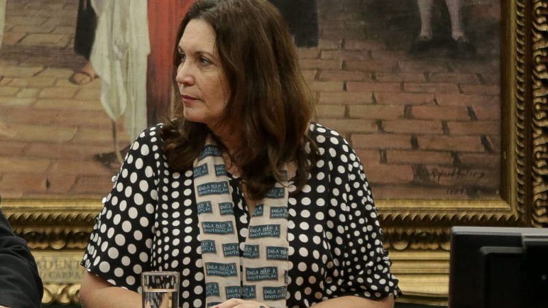 Bia Kicis cai em desgraça após ignorar Planalto