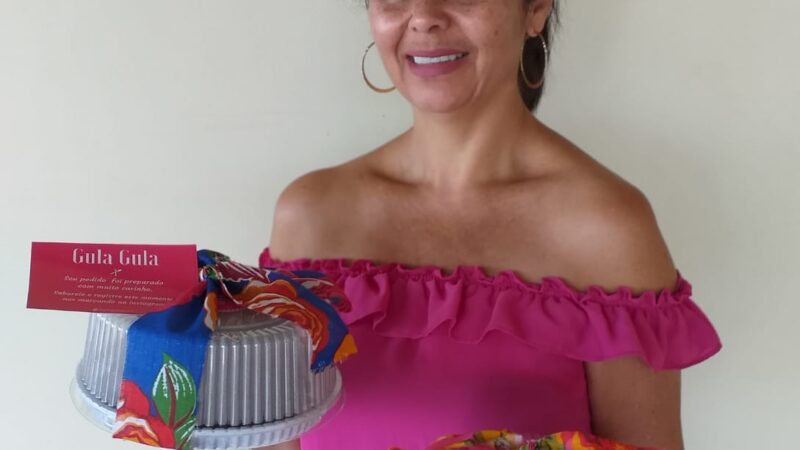 Em meio à pandemia, empreendedora transforma fornada de bolos e pães caseiros em oportunidade