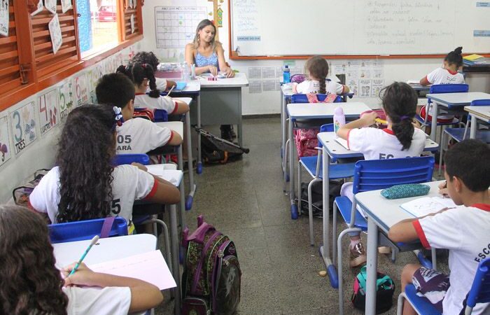 Mais de 800 professores tomam posse nesta segunda-feira, 3 de agosto