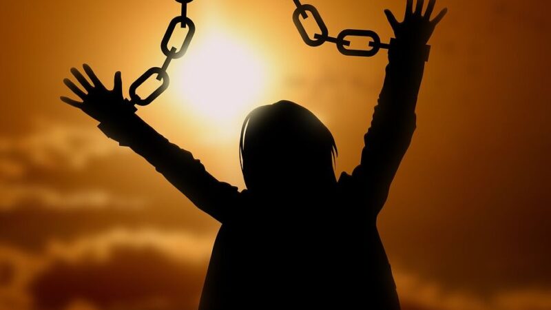 Acusados de tortura e extorsão, 9 PMs do DF são absolvidos após três anos afastados