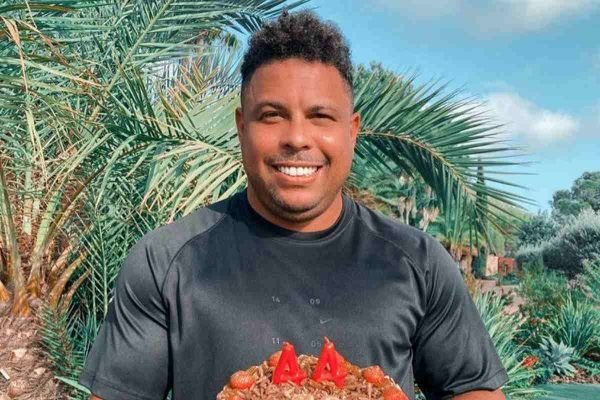 Ex de Ronaldo Fenômeno disse estar grávida, mas jogador fez vasectomia