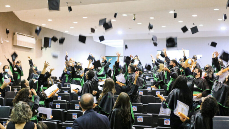 Escola Superior de Ciências da Saúde completa 20 anos