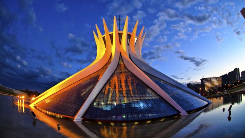 Se “a Igreja somos nós”, qual é a necessidade dos edifícios da Igreja?