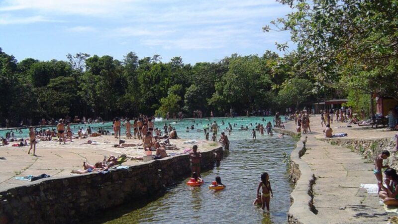Após um ano e oito meses, piscinas reabrem na Água Mineral nesta 2ª