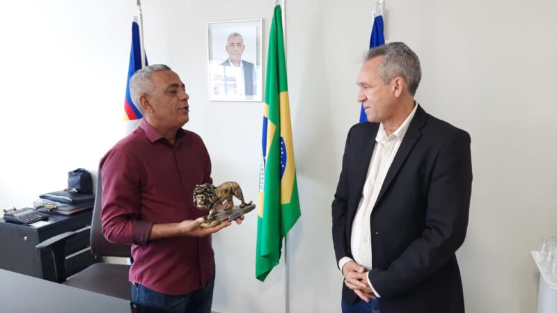 Irmão ALUIZIO (PL), Prefeito de Tracunhaém, é premiado com o troféu Leão do Norte