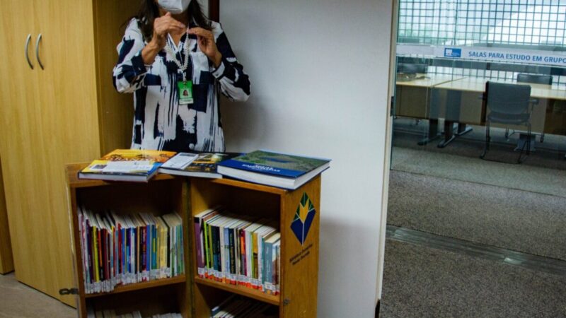 Premiação reconhece dedicação de agentes da Mala do Livro