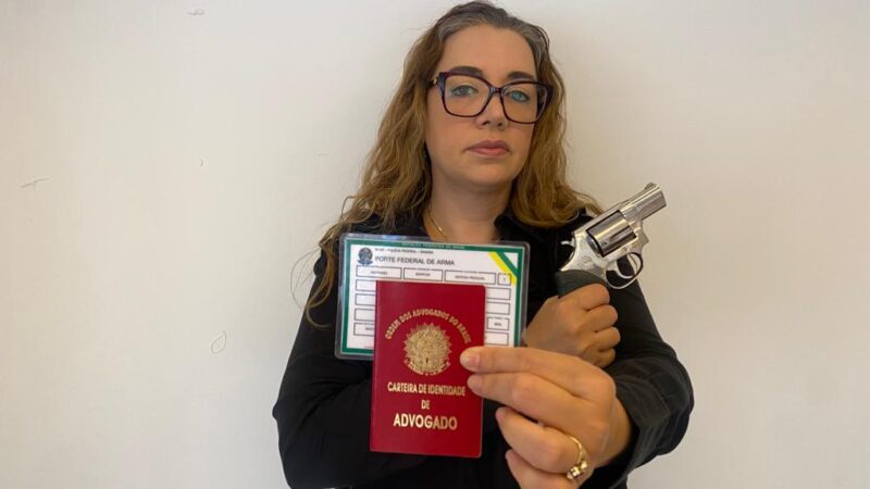 Com mobilização de Juliana Porcaro Saboia, advogados dizem sim ao porte de armas para a advocacia do DF