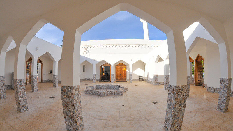 Conheça a beleza dos mais variados templos e espaços religiosos