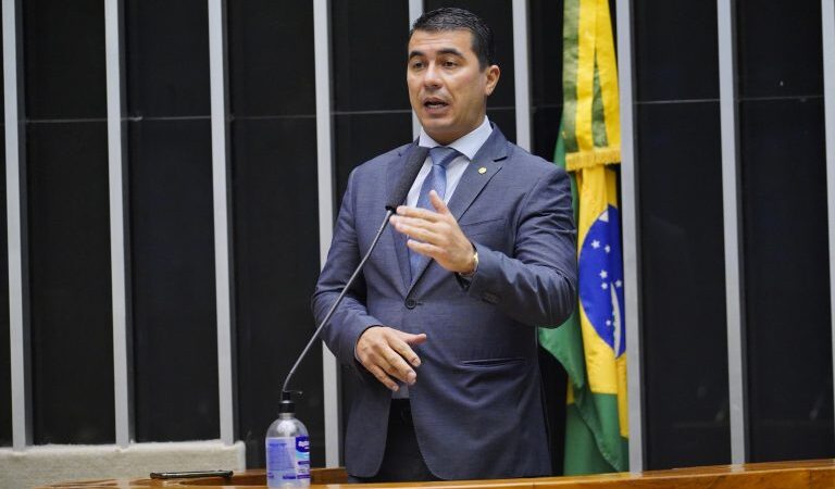 Reforma Tributária de Luis Miranda é aprovada em comissão