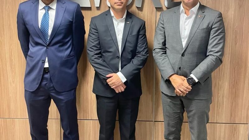 Deputado Roosevelt cobra o cumprimento da Lei