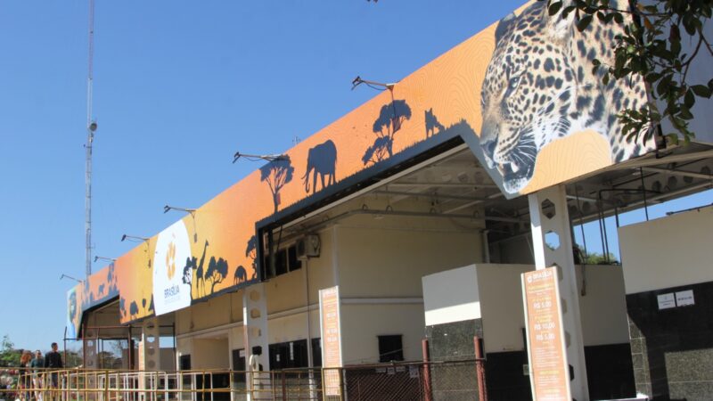 Zoológico inaugura fachada com layout moderno