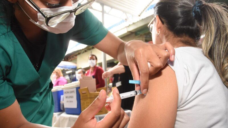 Zoológico, shoppings e UBSs terão vacinação neste sábado (22)