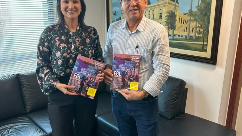 REVISTA TOTAL HOMENAGEIA VICE-PRESIDENTE DA OAB/PE