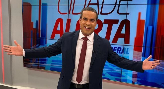 Fred Linhares se aquece para o ringue majoritário