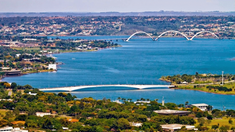 Lago Sul sobe de nível (literalmente)